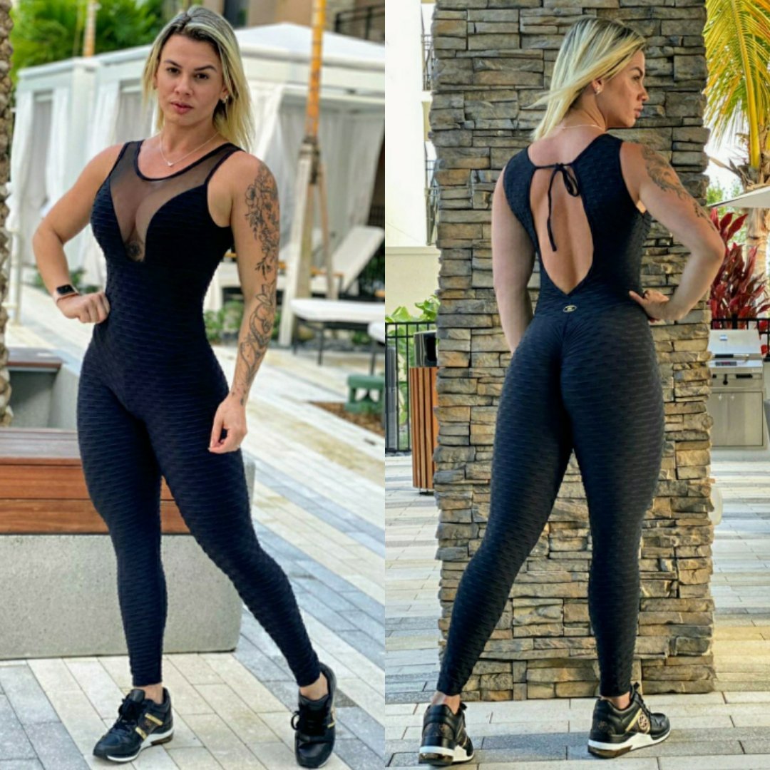 BUTT SCRUNCH BLACK TEXTURE WAVE JUMPSUIT